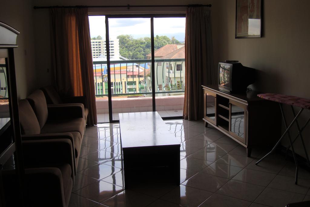 Dorcas Service Apartment - Marina Court كوتا كينابالو المظهر الخارجي الصورة