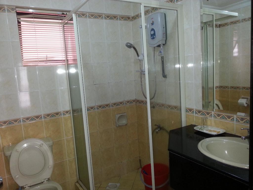 Dorcas Service Apartment - Marina Court كوتا كينابالو المظهر الخارجي الصورة