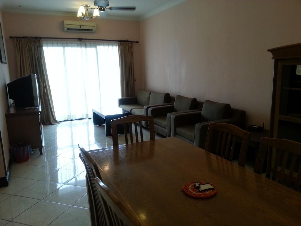 Dorcas Service Apartment - Marina Court كوتا كينابالو المظهر الخارجي الصورة